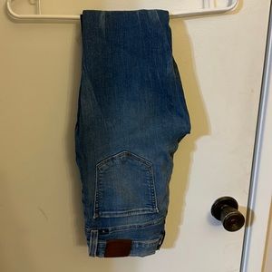 Women’s skinny jeans
